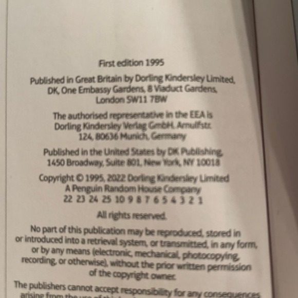 Venice & Veneto Lonely Planet type travel book (NEW) - Picture 3 of 4